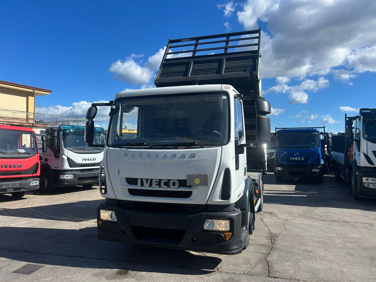 IVECO EUROCARGO 120E25 - Tipper: picture 5 IVECO EUROCARGO 120E25 - Tipper: picture 5