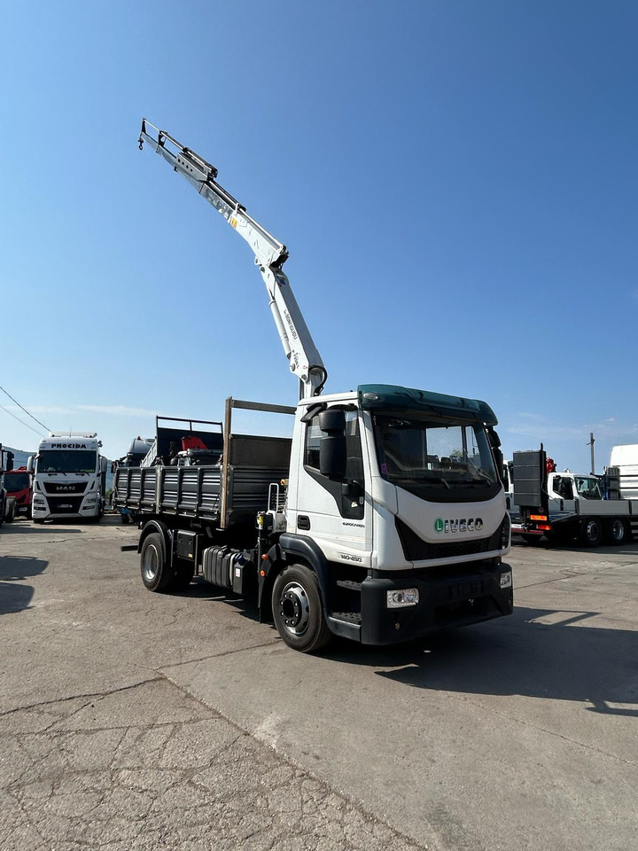 IVECO EUROCARGO 140-250 - Crane truck: picture 3 IVECO EUROCARGO 140-250 - Crane truck: picture 3