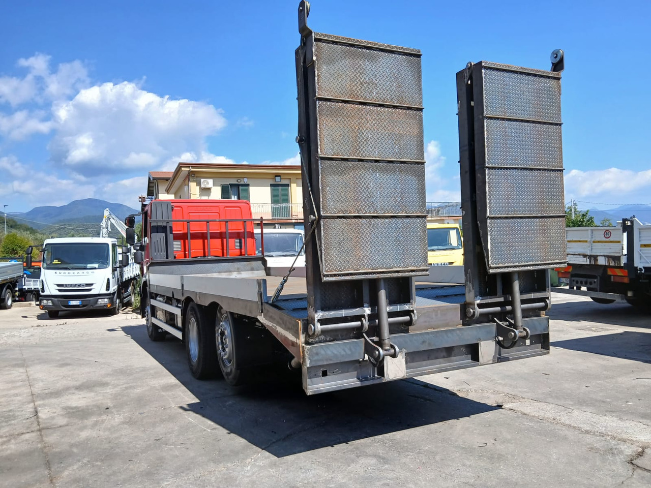 Dropside/ Flatbed truck IVECO STRALIS 260S40: picture 17