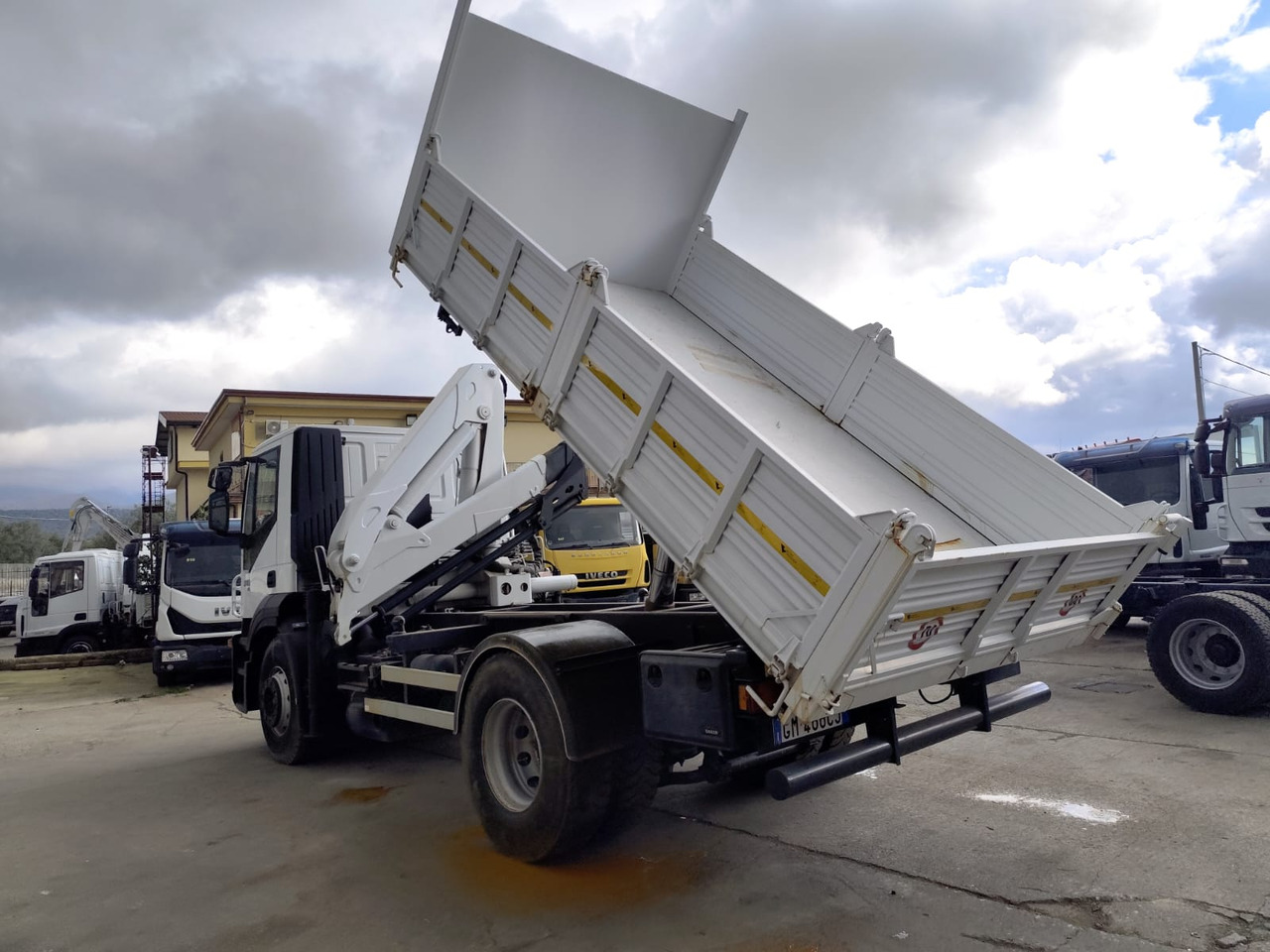 IVECO STRALIS AD 190S31P - Crane truck, Tipper: picture 5 IVECO STRALIS AD 190S31P - Crane truck, Tipper: picture 5