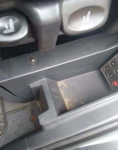 Cab chassis truck IVECO STRALIS AD 260S31 XP: picture 11