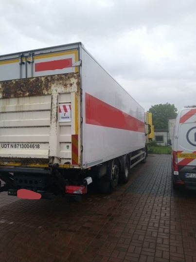 Cab chassis truck IVECO STRALIS AD 260S31 XP: picture 6