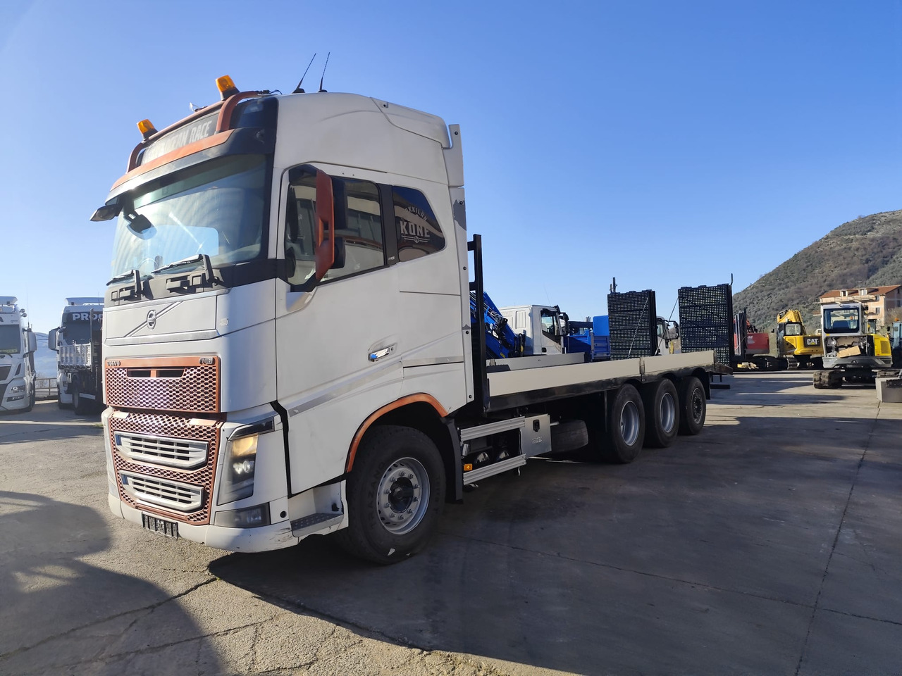 Dropside/ Flatbed truck VOLVO FH16.660: picture 10 Dropside/ Flatbed truck VOLVO FH16.660: picture 10