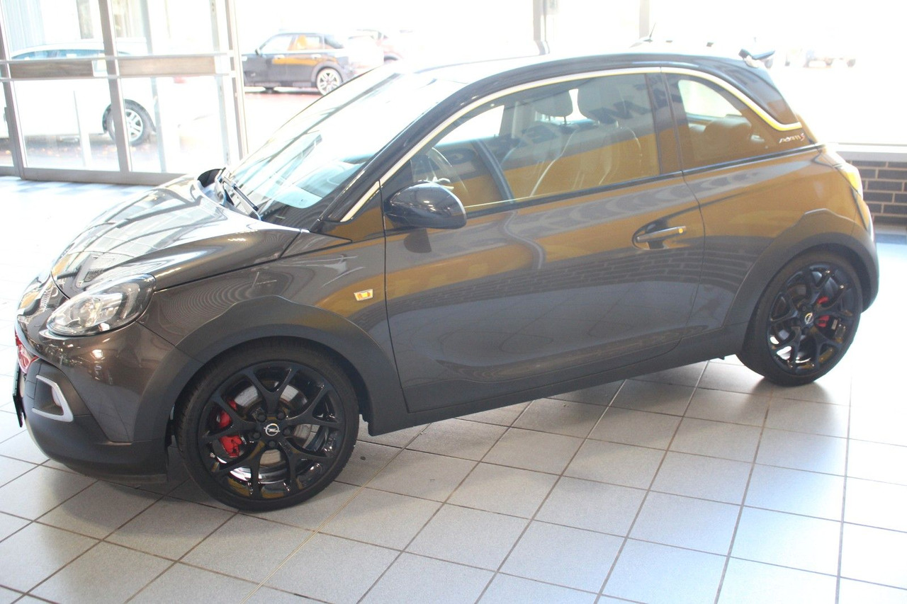 Opel Adam Rocks S Unlimited IntelliLink PDC 18" - Sedan: picture 5 Opel Adam Rocks S Unlimited IntelliLink PDC 18" - Sedan: picture 5