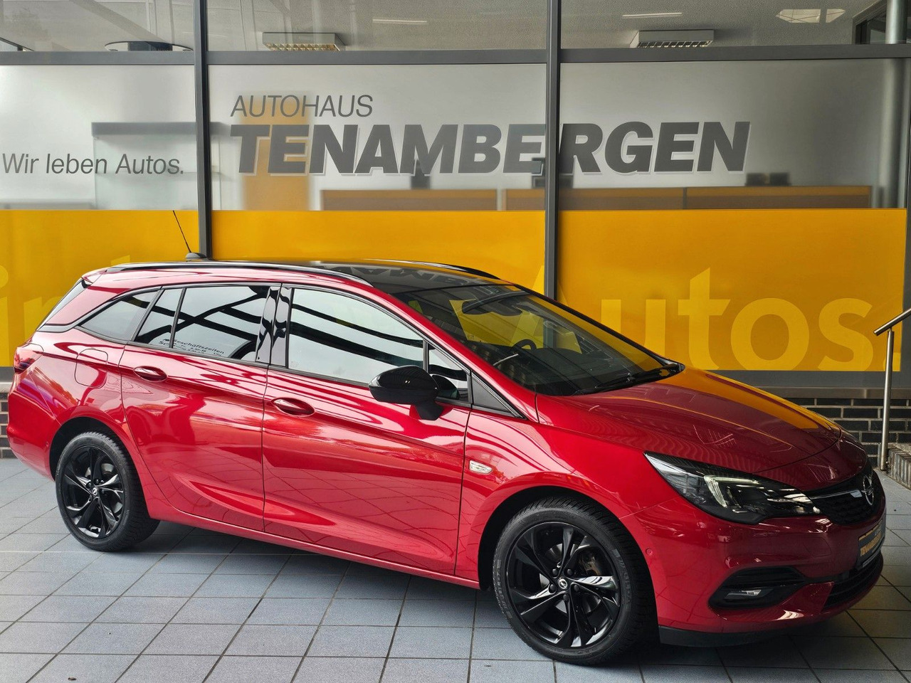 Opel Astra K ST GS Line beheizbare Windschutzscheibe - Station wagon: picture 1 Opel Astra K ST GS Line beheizbare Windschutzscheibe - Station wagon: picture 1