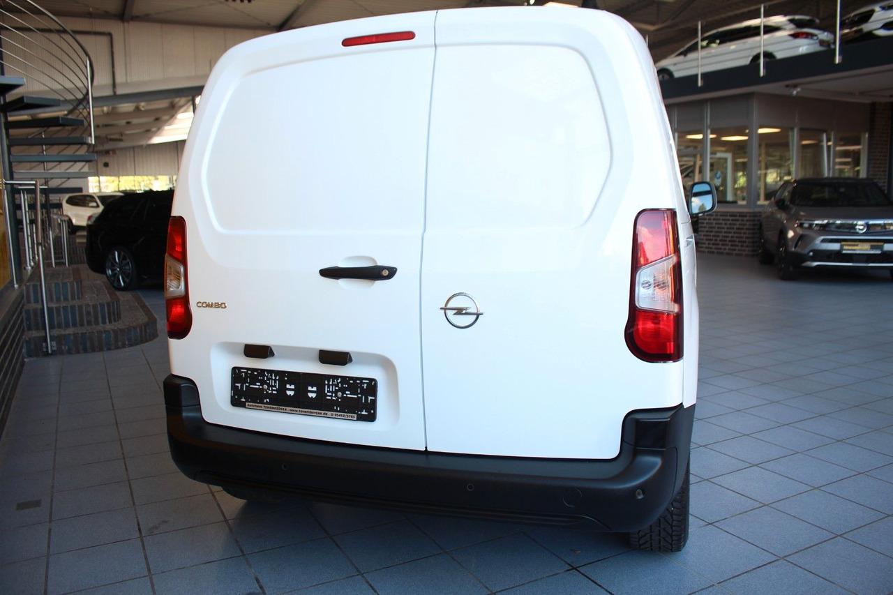 Opel Combo E Cargo Edition Klima PDC Bluetooth AHK - Small van: picture 4 Opel Combo E Cargo Edition Klima PDC Bluetooth AHK - Small van: picture 4