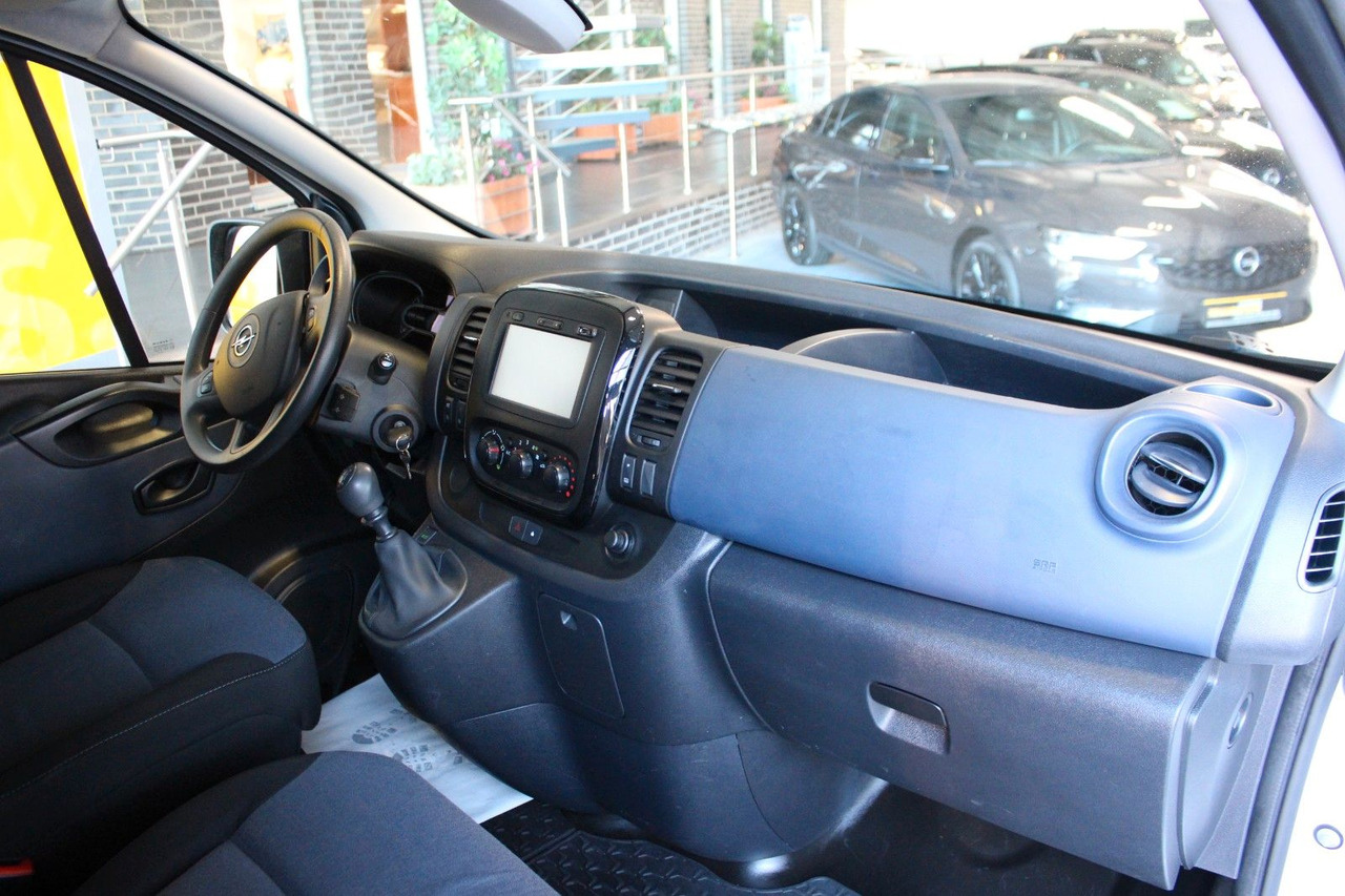 Opel Vivaro B Pritsche L2H1 2,9t Klima Navi AHK - Open body delivery van: picture 4 Opel Vivaro B Pritsche L2H1 2,9t Klima Navi AHK - Open body delivery van: picture 4