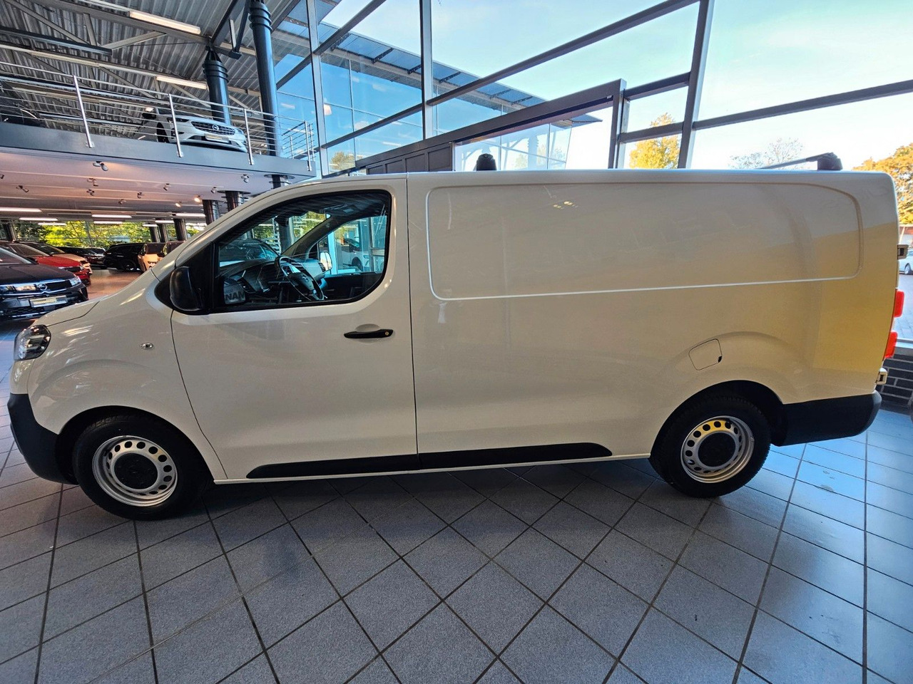 Opel Vivaro Kasten Edition L Sortimo 180°Kamera DAB - Small van: picture 4 Opel Vivaro Kasten Edition L Sortimo 180°Kamera DAB - Small van: picture 4
