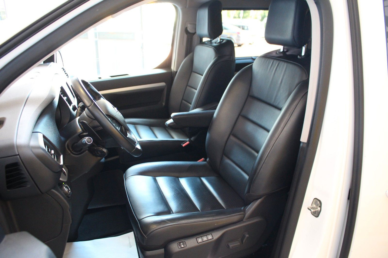 Opel Zafira Life Tourer M VIP-Sitze Tisch Leder AHK - Passenger van: picture 5 Opel Zafira Life Tourer M VIP-Sitze Tisch Leder AHK - Passenger van: picture 5