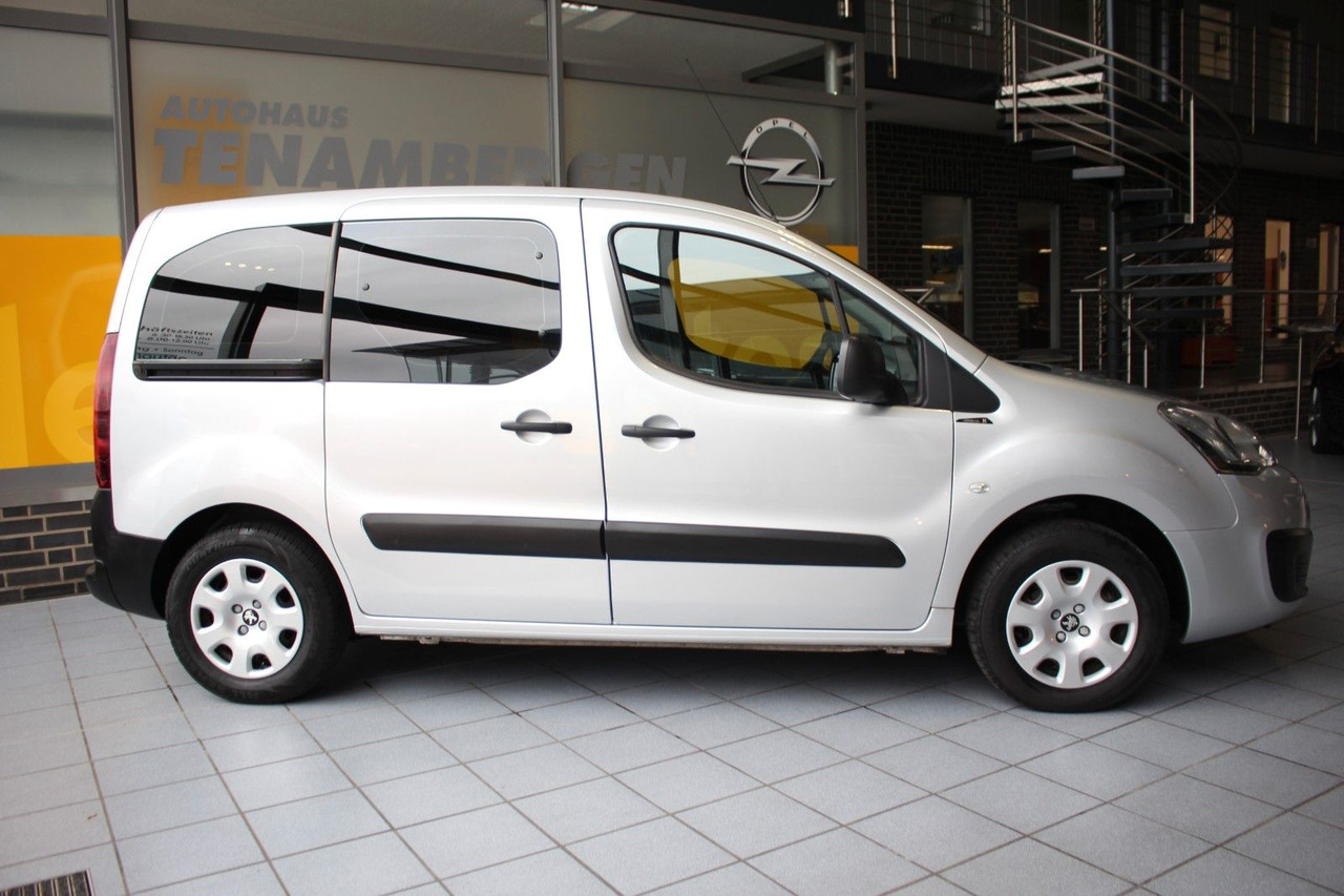 Peugeot Partner Tepee Active Bluetooth Klima AHK - Passenger van: picture 3 Peugeot Partner Tepee Active Bluetooth Klima AHK - Passenger van: picture 3