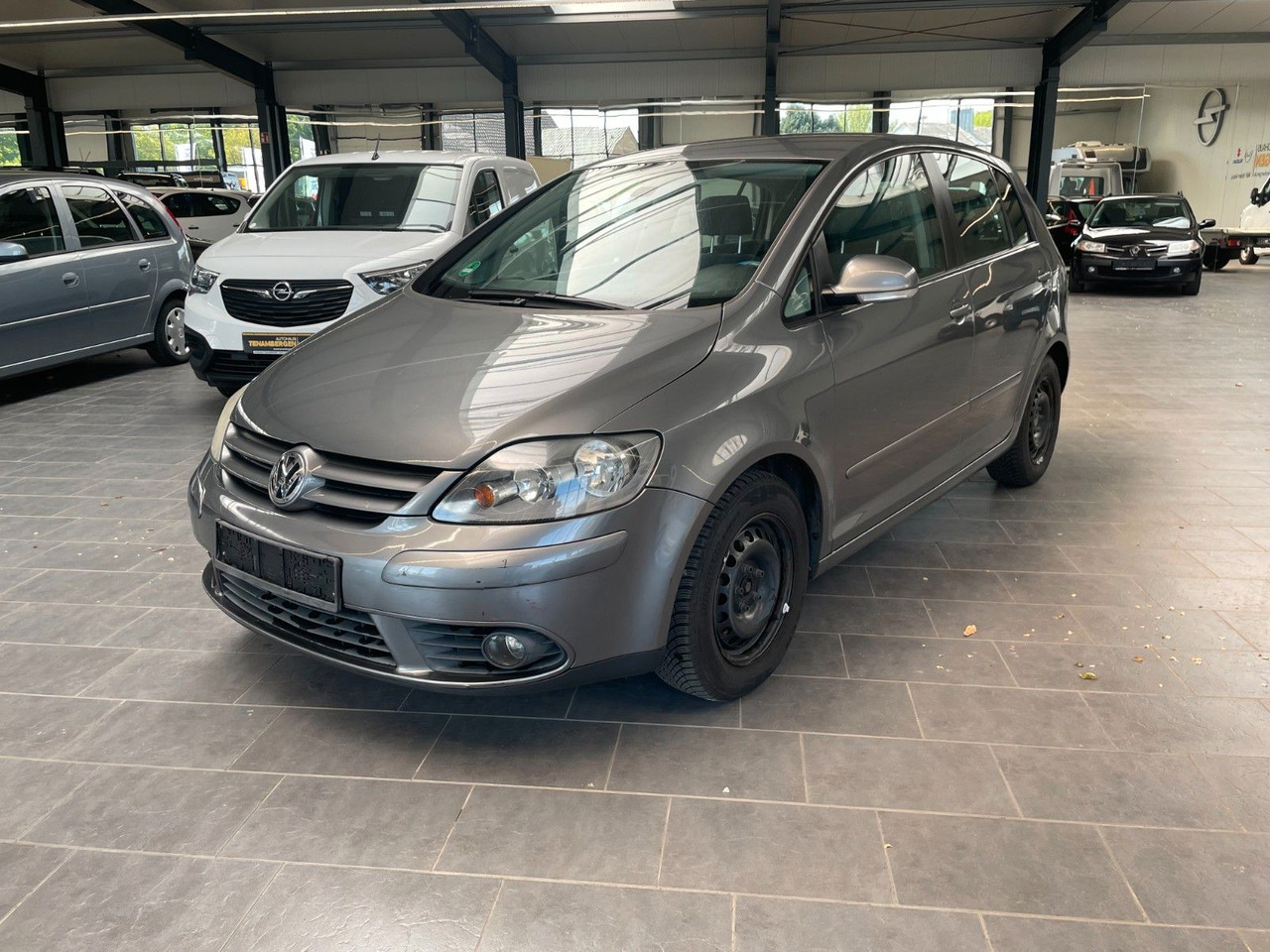 Volkswagen Golf Plus - Passenger van: picture 2 Volkswagen Golf Plus - Passenger van: picture 2