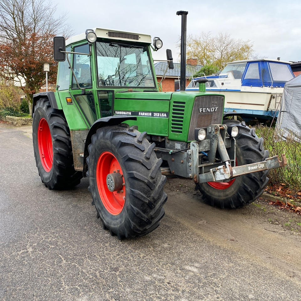 FENDT Farmer 312 LSA - Farm tractor: picture 1 FENDT Farmer 312 LSA - Farm tractor: picture 1