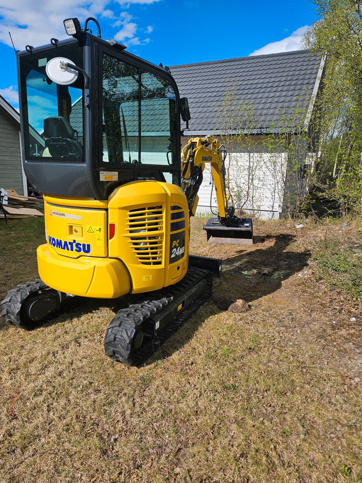 Komatsu PC24MR - Mini excavator: picture 3 Komatsu PC24MR - Mini excavator: picture 3