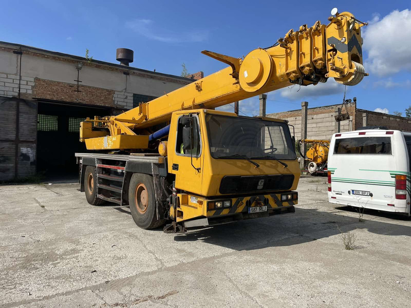 Grove GMK 2035 - All terrain crane: picture 2 Grove GMK 2035 - All terrain crane: picture 2