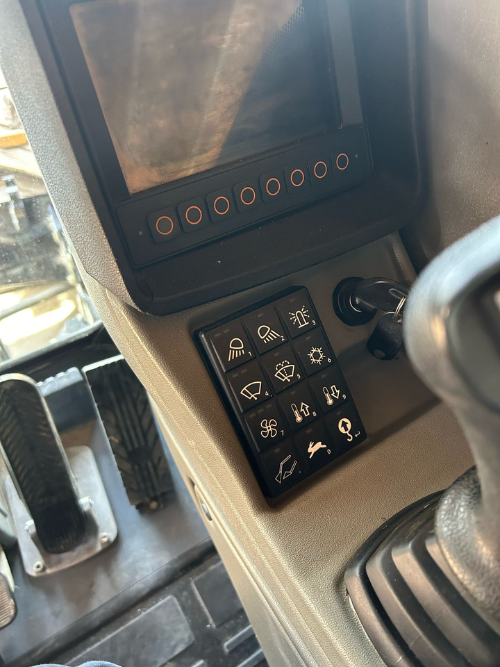 Wheel excavator SCHAEFF TW95: picture 8