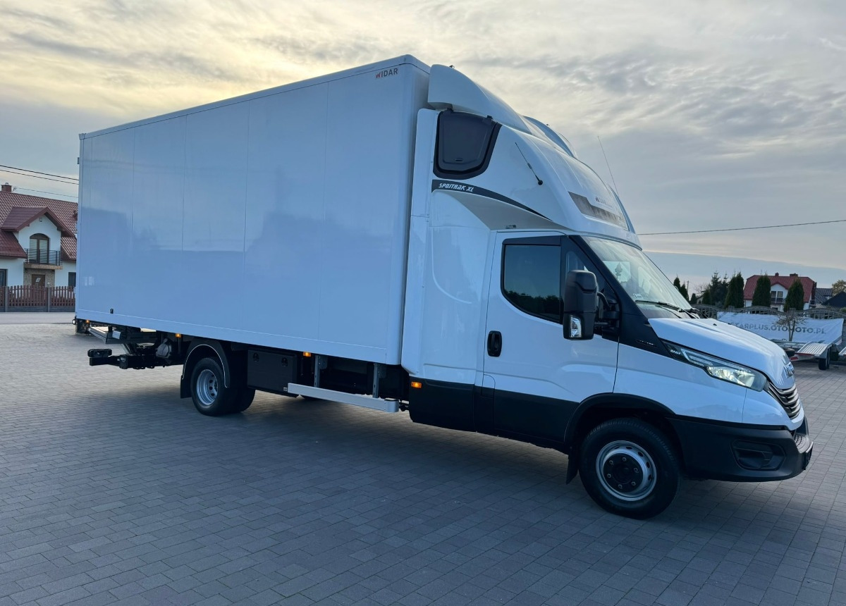 Iveco 72/18 Kontener-Winda 2x Kabina Sypialna IVECO 72C18 Winda Kontener XL Jak Nowe - Box van: picture 3 Iveco 72/18 Kontener-Winda 2x Kabina Sypialna IVECO 72C18 Winda Kontener XL Jak Nowe - Box van: picture 3