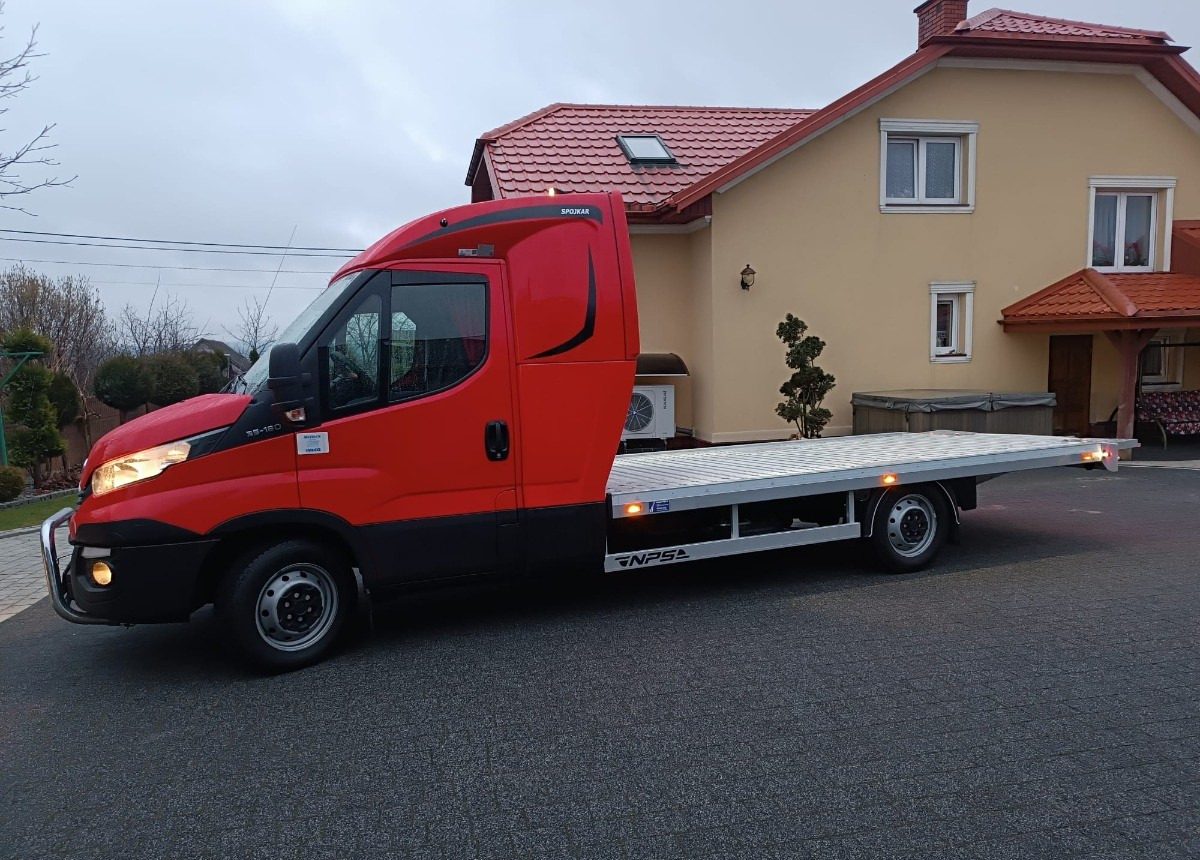 Tow truck Iveco Daily 35-180 Autolaweta Sypialnia STAN WZOROWY VAT 23: picture 6