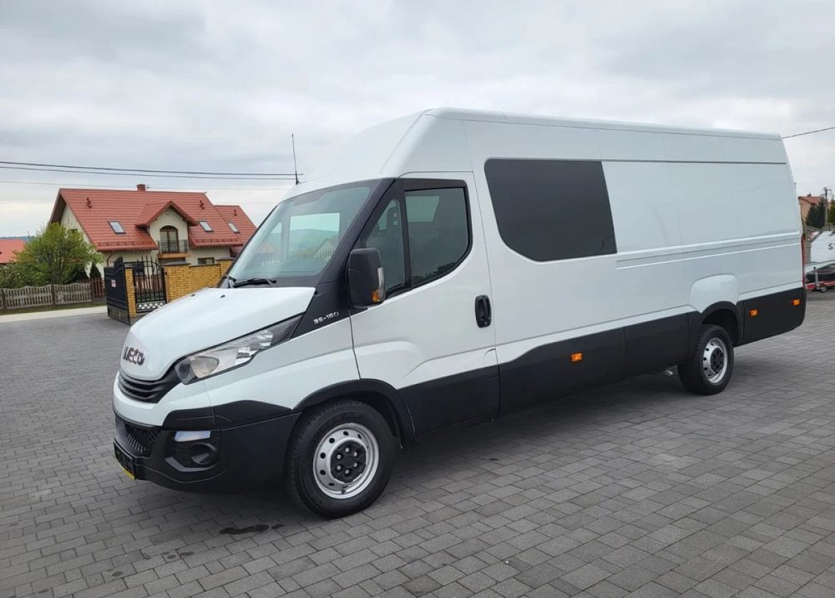 Combi van Iveco Daily Max 7 -osobowe: picture 18 Combi van Iveco Daily Max 7 -osobowe: picture 18