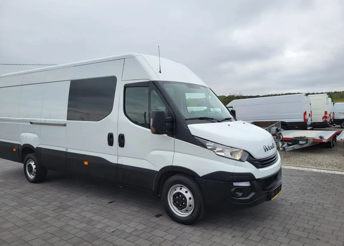 Combi van Iveco Daily Max 7 -osobowe: picture 20 Combi van Iveco Daily Max 7 -osobowe: picture 20