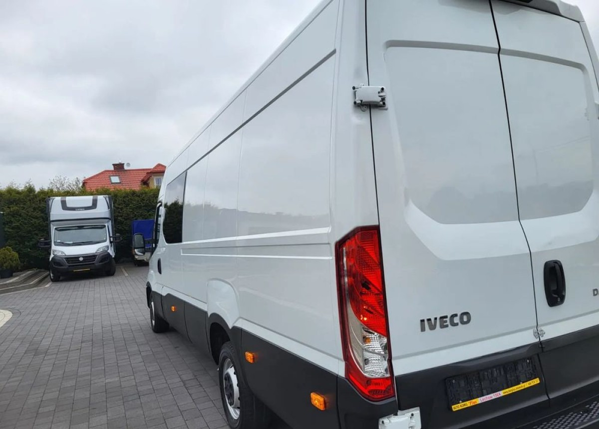 Combi van Iveco Daily Max 7 -osobowe: picture 15 Combi van Iveco Daily Max 7 -osobowe: picture 15