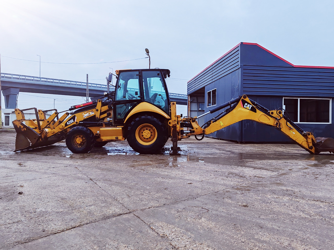 Backhoe loader CATERPILLAR 428E: picture 6