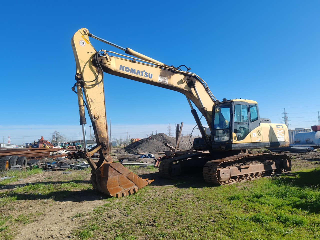 Komatsu PC 240 LC-7k - Excavator: picture 1 Komatsu PC 240 LC-7k - Excavator: picture 1