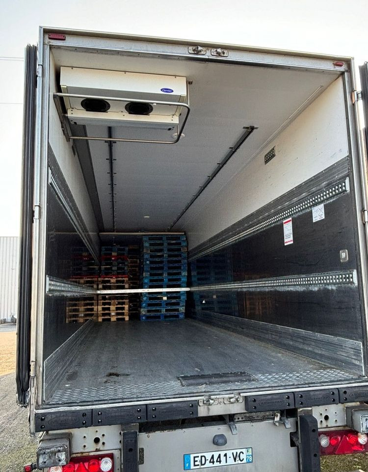 Refrigerator semi-trailer LeciTrailer Carrier Vector 1950 Mt: picture 6