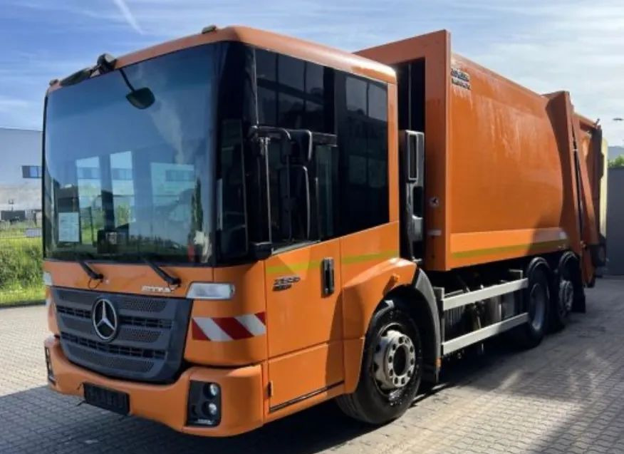 Mercedes-Benz ECONIC 2635,EURO 6, 6X2, ZOLLER MEDIUM X21 - Garbage truck: picture 1 Mercedes-Benz ECONIC 2635,EURO 6, 6X2, ZOLLER MEDIUM X21 - Garbage truck: picture 1