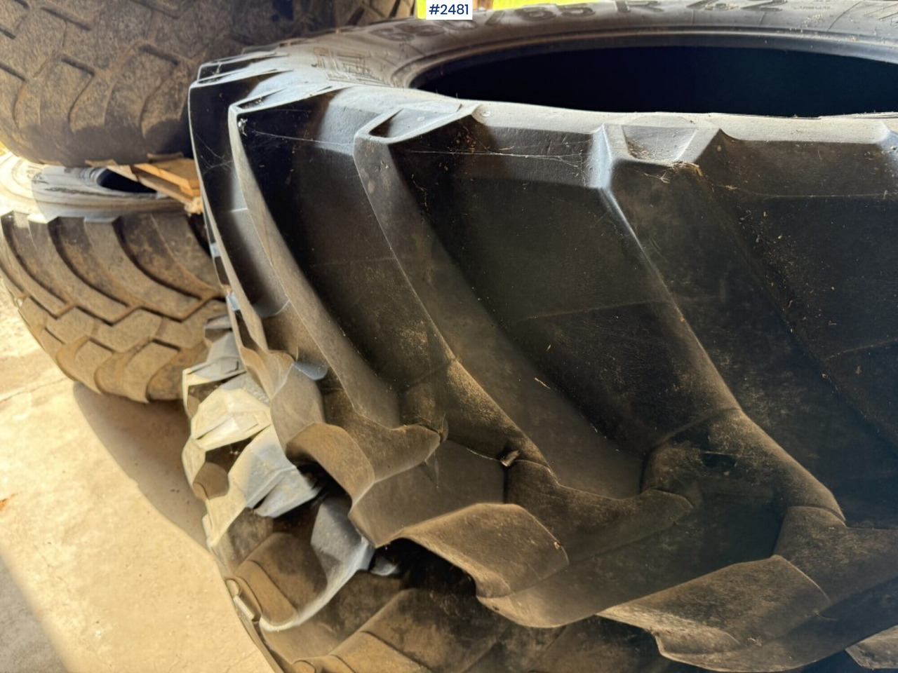 2 tires for tractor Pirelli 650/65R42 - Tire for Agricultural machinery: picture 3 2 tires for tractor Pirelli 650/65R42 - Tire for Agricultural machinery: picture 3