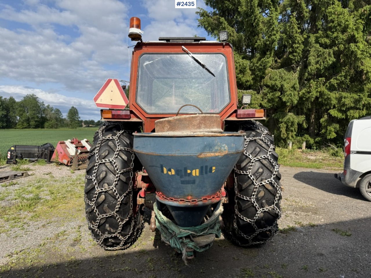 Tractor Volvo BM T 800 C - Farm tractor: picture 4 Tractor Volvo BM T 800 C - Farm tractor: picture 4
