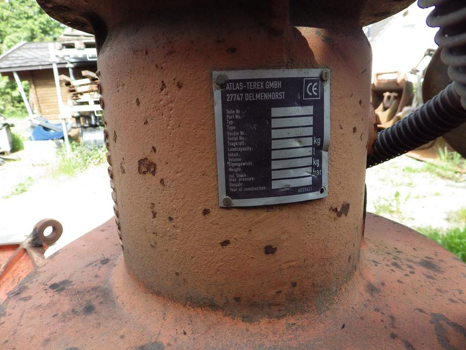 ATLAS GREIFER 600 mm + Schalensatz 800 mm mit MS10 - Clamshell bucket for Construction machinery: picture 3 ATLAS GREIFER 600 mm + Schalensatz 800 mm mit MS10 - Clamshell bucket for Construction machinery: picture 3