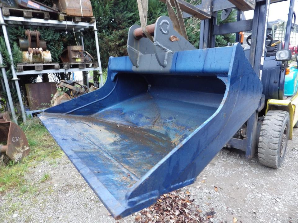 Planierlöffel 1000 mm 180 Ltr. MS03 Sym (MWST ausweisbar) - Excavator bucket for Construction machinery: picture 1 Planierlöffel 1000 mm 180 Ltr. MS03 Sym (MWST ausweisbar) - Excavator bucket for Construction machinery: picture 1