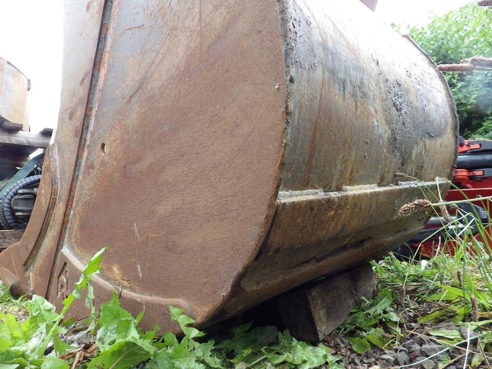 Tieflöffel 1000 mm MS21 - Excavator bucket for Construction machinery: picture 3 Tieflöffel 1000 mm MS21 - Excavator bucket for Construction machinery: picture 3
