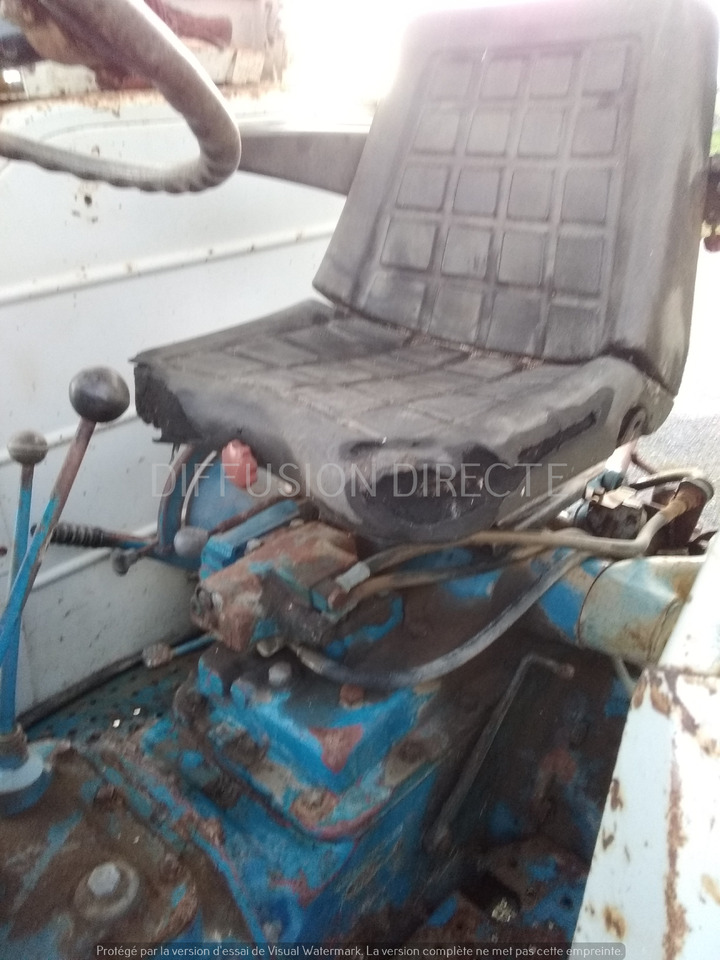 FORD TRACTEUR AGRICOLE 5000 SUPER MAJOR - Farm tractor: picture 5 FORD TRACTEUR AGRICOLE 5000 SUPER MAJOR - Farm tractor: picture 5