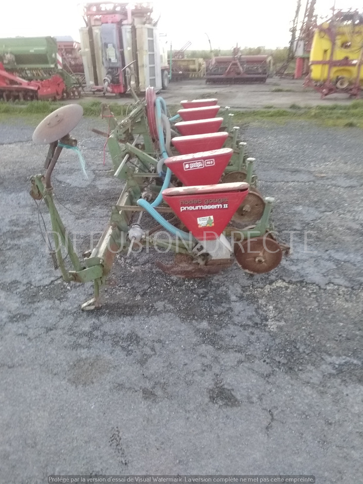 NODET SEMOIR MONOGRAINE PN II - Precision sowing machine: picture 4 NODET SEMOIR MONOGRAINE PN II - Precision sowing machine: picture 4