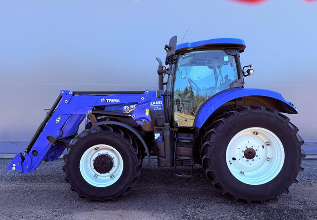 New Holland T7.185 - Farm tractor: picture 2 New Holland T7.185 - Farm tractor: picture 2