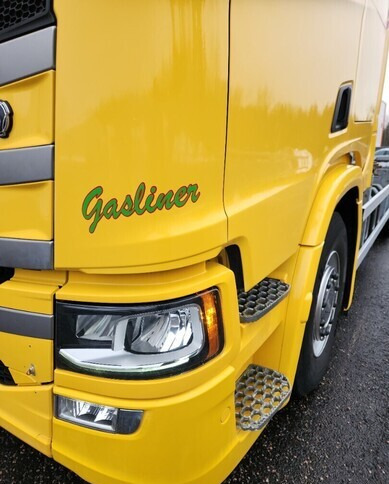 Container transporter/ Swap body truck Scania R410 CNG / CBG 6x2: picture 11
