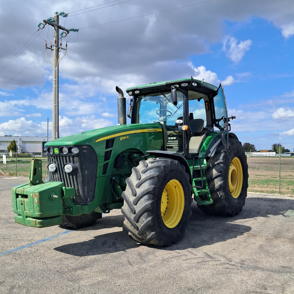 JOHN DEERE 8345 R - Farm tractor: picture 1 JOHN DEERE 8345 R - Farm tractor: picture 1