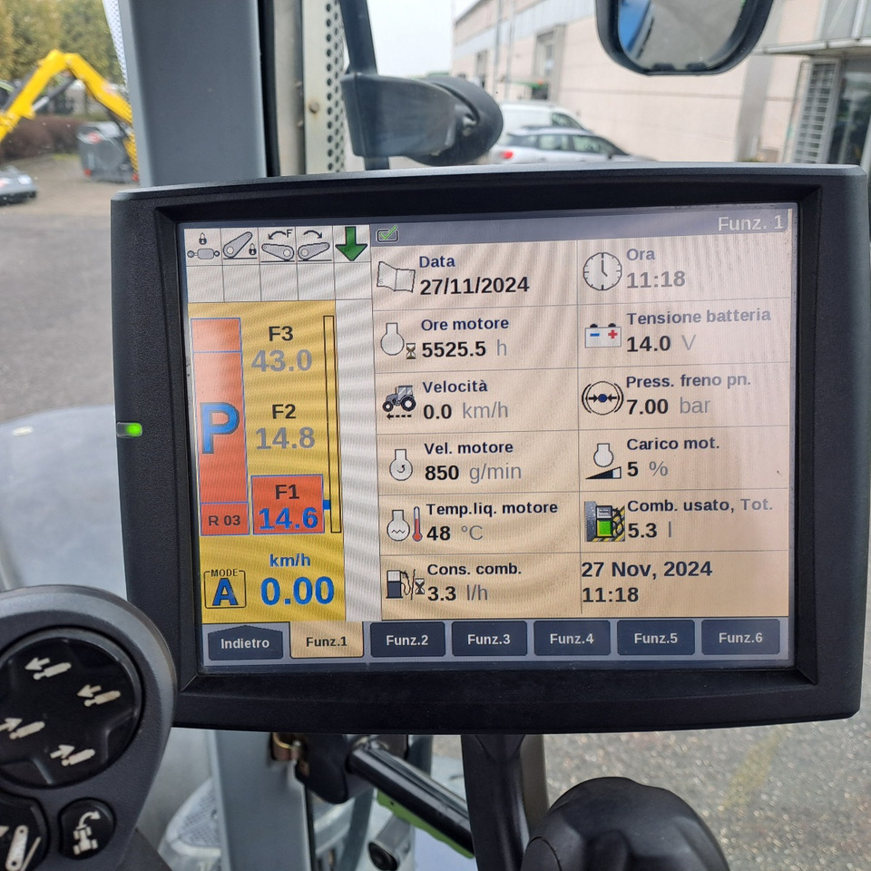 NEW HOLLAND T7.270 BLUEPOWER - Farm tractor: picture 3 NEW HOLLAND T7.270 BLUEPOWER - Farm tractor: picture 3