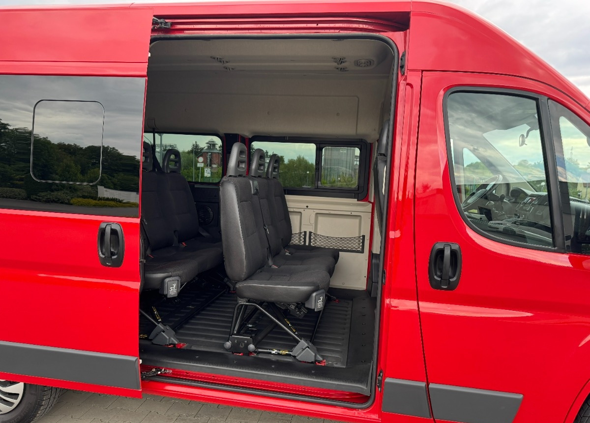 Citroën Jumper 9 osobowy Nawiewy Tylne LED Wersja osobowa FV23 Zadbany Salon PL - Passenger van: picture 5 Citroën Jumper 9 osobowy Nawiewy Tylne LED Wersja osobowa FV23 Zadbany Salon PL - Passenger van: picture 5