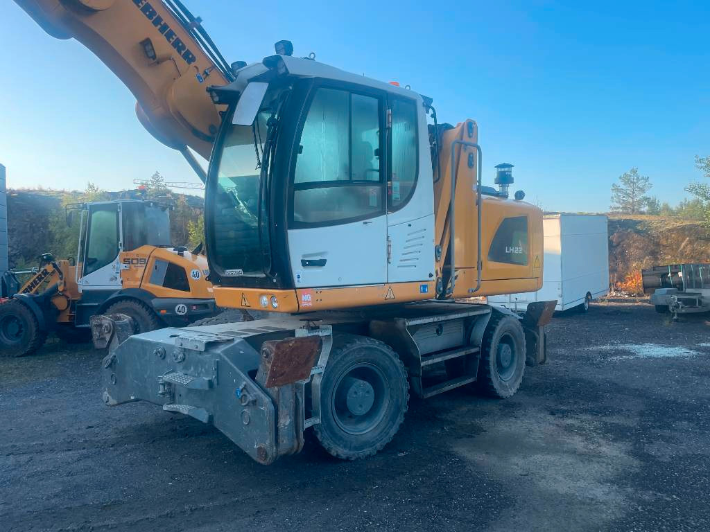 Liebherr LH 22 M Litronic - Waste/ Industry handler: picture 5 Liebherr LH 22 M Litronic - Waste/ Industry handler: picture 5