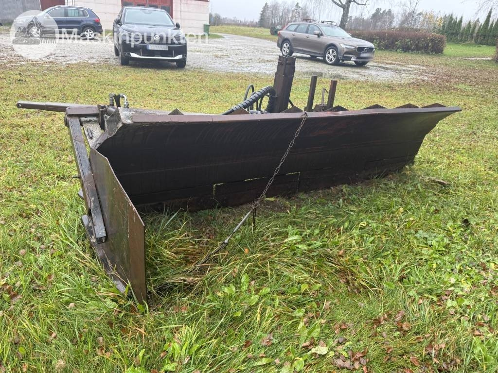 Holms KHT-320 - Snow plough: picture 1 Holms KHT-320 - Snow plough: picture 1