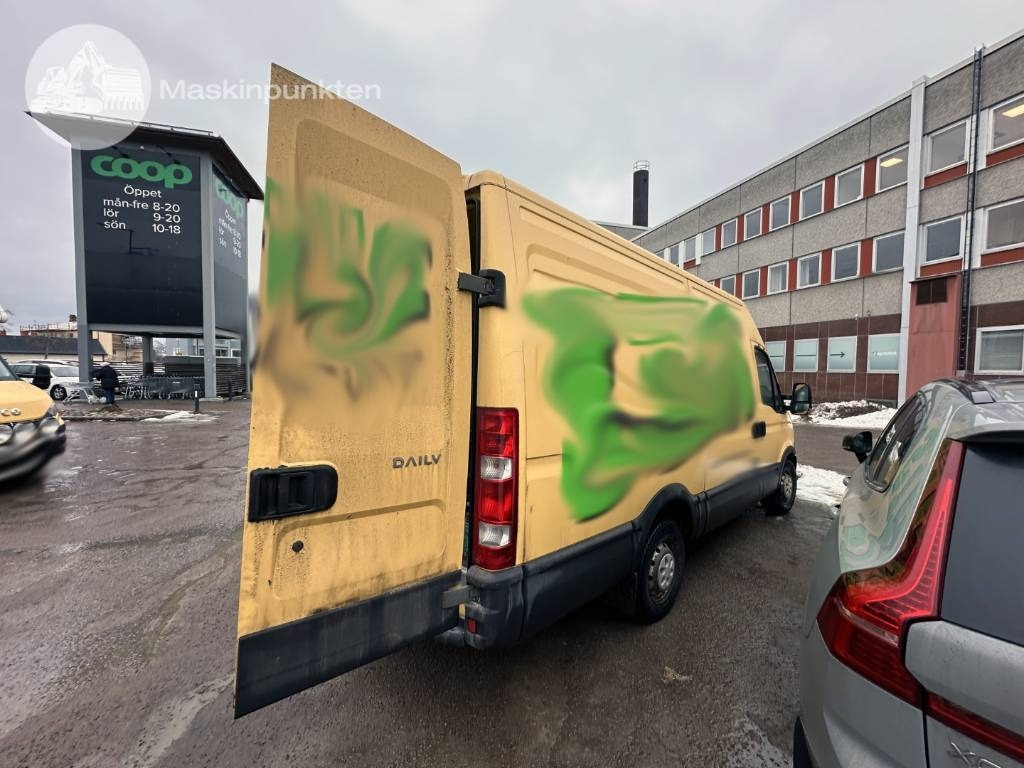 Iveco Daily 35 S13 V - Panel van: picture 4 Iveco Daily 35 S13 V - Panel van: picture 4