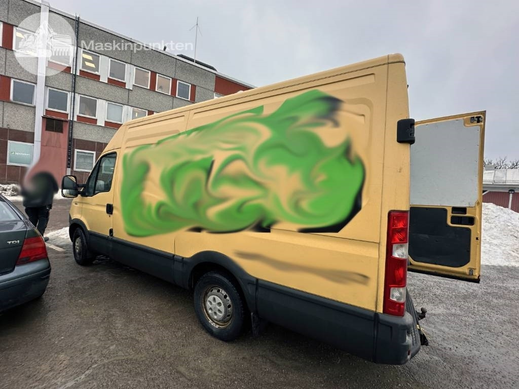 Iveco Daily 35 S13 V - Panel van: picture 3 Iveco Daily 35 S13 V - Panel van: picture 3