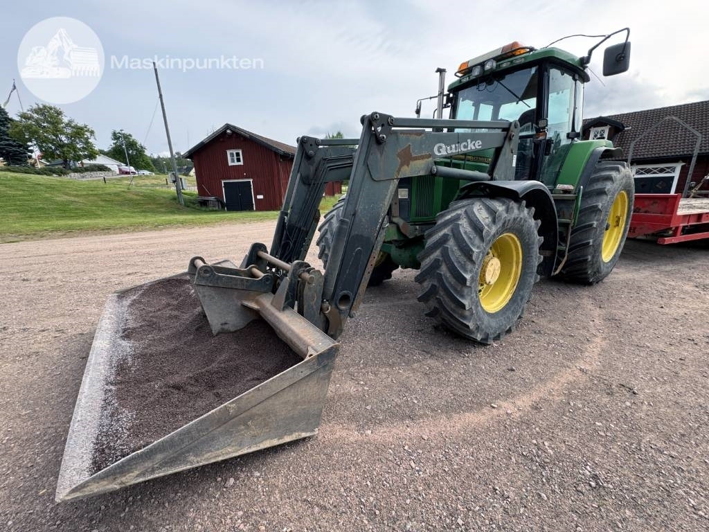 John Deere 7600 - Farm tractor: picture 2 John Deere 7600 - Farm tractor: picture 2