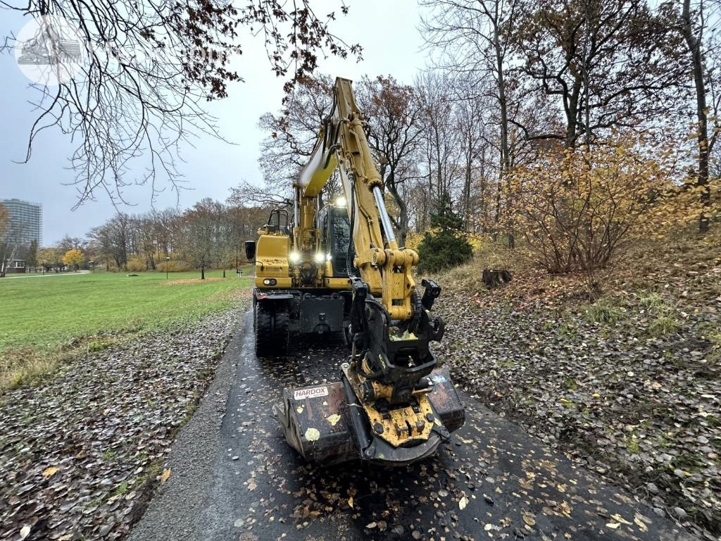 Komatsu PW 148-11 med vagn och redskap - Wheel excavator: picture 3 Komatsu PW 148-11 med vagn och redskap - Wheel excavator: picture 3