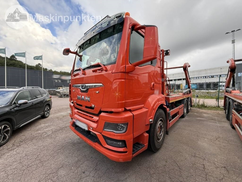 MAN TGS 26.360 - Skip loader truck: picture 1 MAN TGS 26.360 - Skip loader truck: picture 1