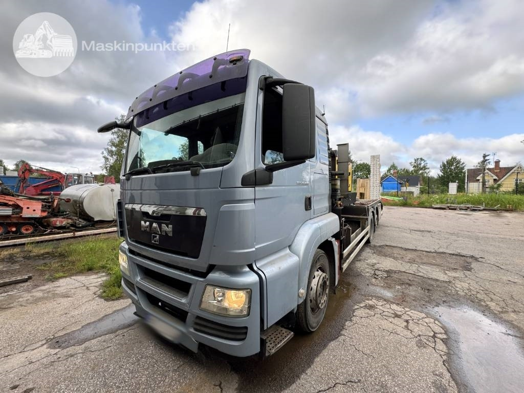 MAN TGS 26.480 + Atlas copco ORX10 - Dropside/ Flatbed truck: picture 1 MAN TGS 26.480 + Atlas copco ORX10 - Dropside/ Flatbed truck: picture 1
