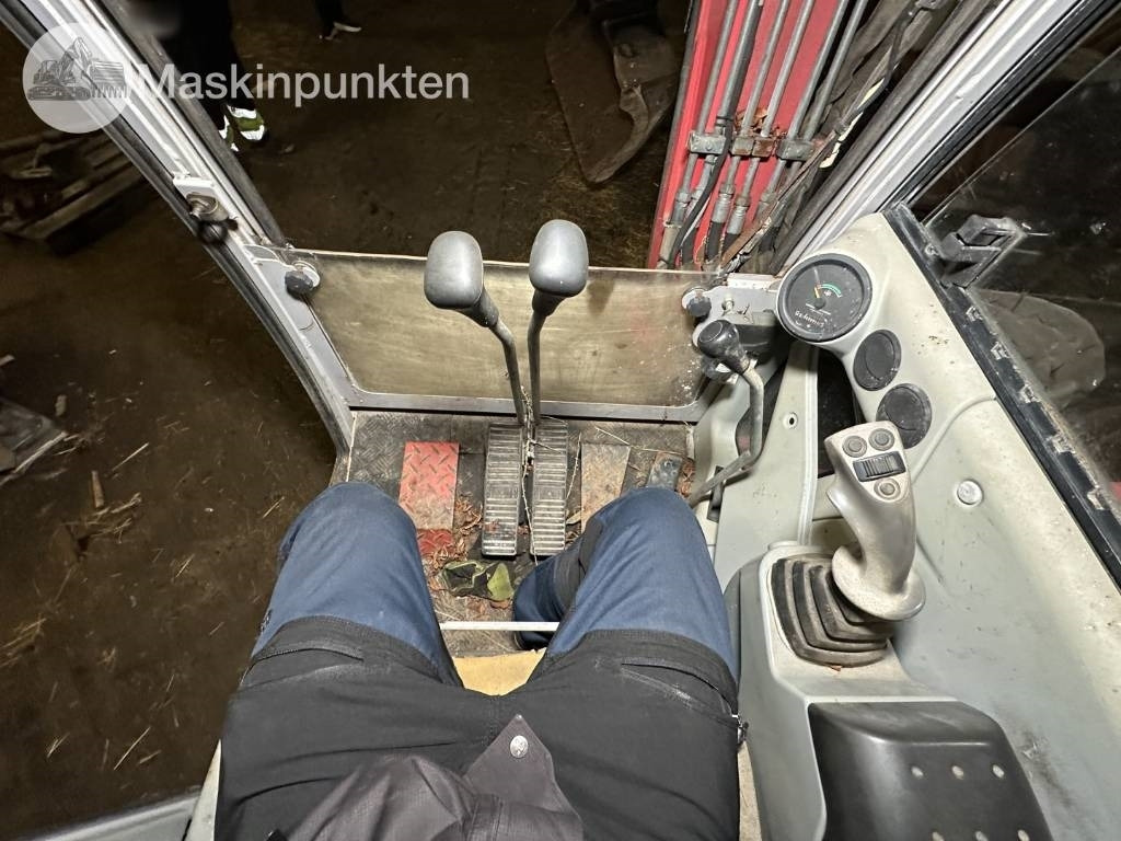 Mini excavator Neuson 6002: picture 14