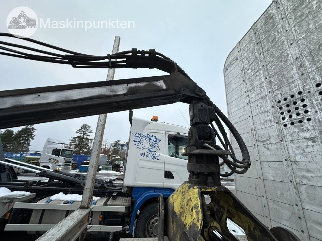 Timber truck Scania R 580 timmerbil med kran: picture 24